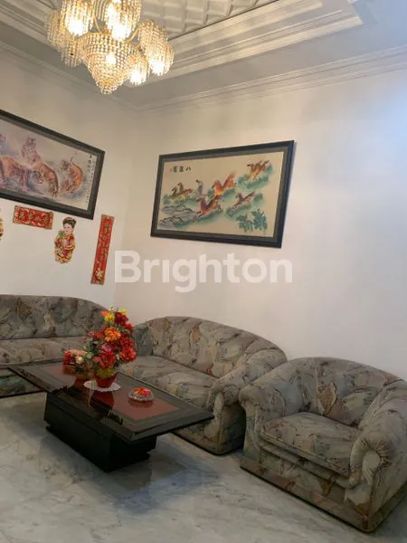 image RUMAH EXCLUSIVE SURABAYA PUSAT (4)