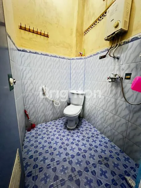 image RUMAH DIJUAL LOKASI TENGAH KOTA (6)