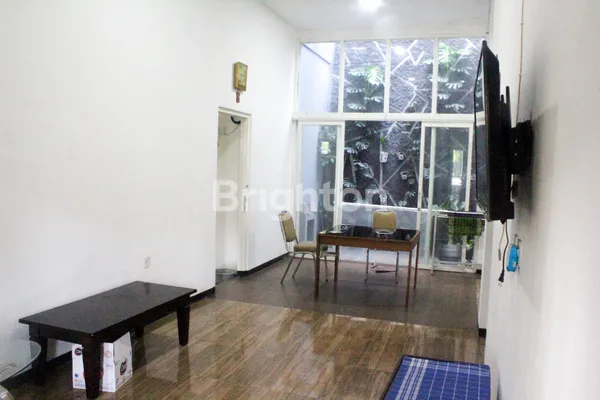 image RUMAH TINGKAT SIAP HUNI DI TUNJUNGSEKAR DEKAT UB DAN SOEHAT MALANG (3)