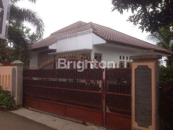 image RUMAH 2LANTAII. SIAP HUNI TERAWAT (1)