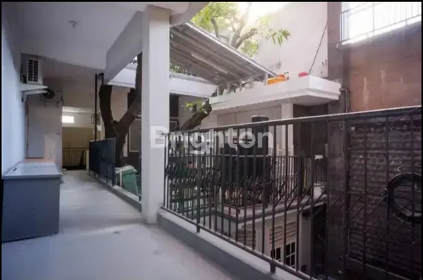 image RUMAH PUSAT KOTA AREA KOMERSIAL RAMAI COCOK BUAT CAFE, RESTO (6)