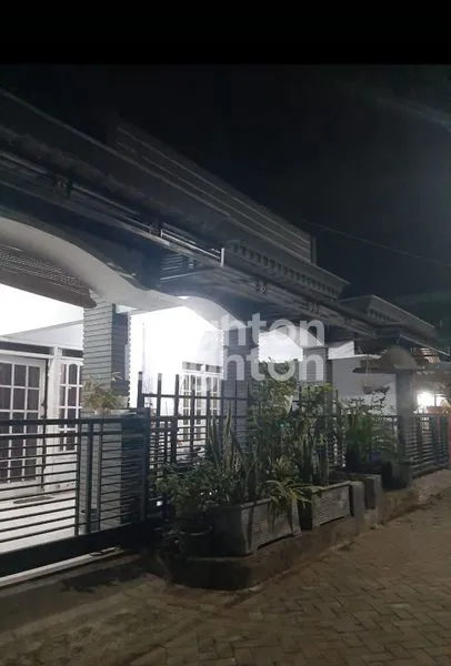 image RUMAH DI PERUMAHAN SUMPUT ASRI DRIYOREJO (1)