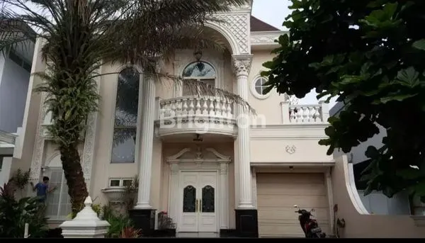 image RUMAH MEWAH CANTIK TAMAN DIPONEGORO LIPPO KARAWACI (1)