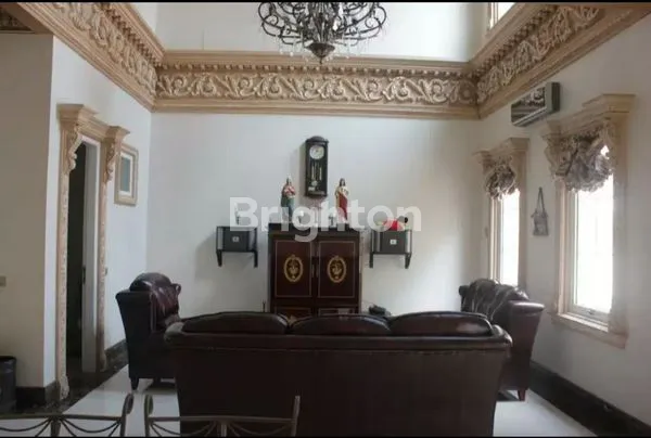 image RUMAH MEWAH CANTIK TAMAN DIPONEGORO LIPPO KARAWACI (3)