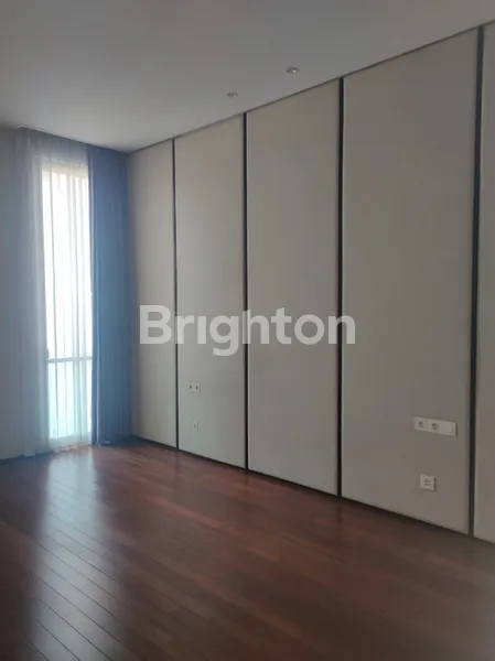 image KUPANG INDAH FULL FURNISH SIAP HUNI MEWAH DEKAT DARMO DI PUSAT KOTA (7)