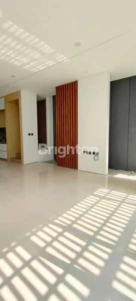 image RUMAH BARU DESAIN MINIMALIS MODERN DI SETRA DUTA BANDUNG  (7)