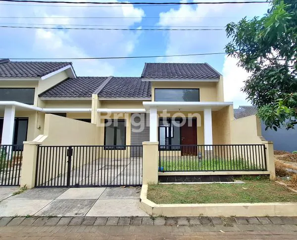image RUMAH CANTIK ONE GATE SYSTEM DI ATRANI RESIDENCE WAGIR, MALANG (1)