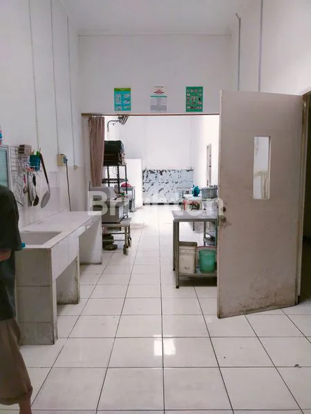 image RUKO  DI  TENGAH  KOTA 1 MENIT DI STASIUN PONJOL, 2 MNT  KE QUEN CITY MALL 3 MNT KE PARAGON MALL, DP MALL DAN SPBU (3)