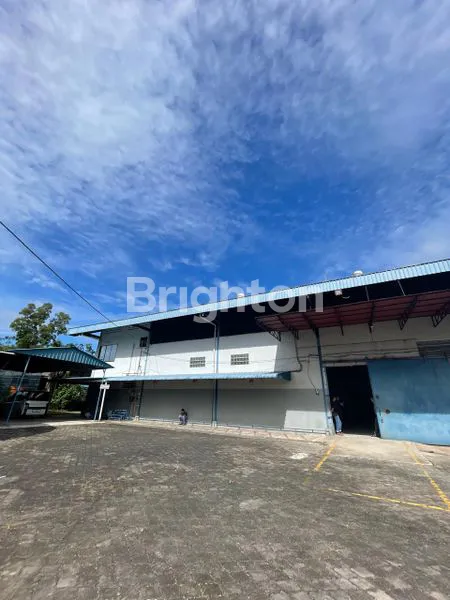 GUDANG 2 LANTAI, LIFT BARANG & PARKIR LUAS