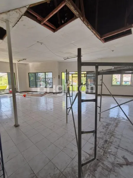 image RUKO 2 LANTAI SIAP HUNI LOKASI MENGHADAP JALAN RAYA (3)