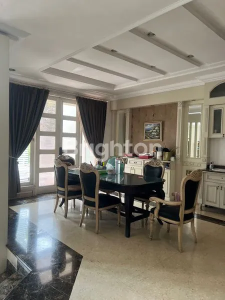 image RUMAH CLASSIC MODERN SPLIT LEVEL MEWAH RAYA VILLA TAMAN TELAGA CITRALAND (3)