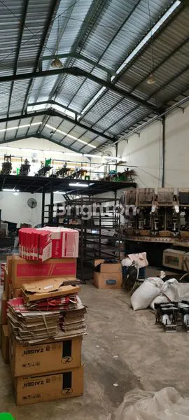 image RUMAH USAHA 2 LT DI SURODINAWAN MOJOKERTO (3)