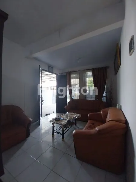 image RUMAH SIAP HUNI PLAMONGAN INDAH BATURSARI (2)