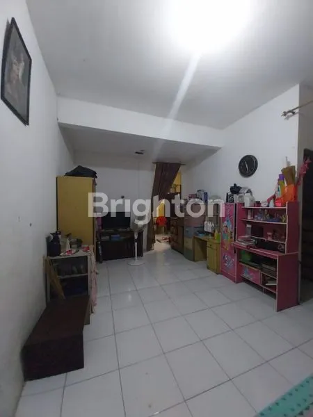 image RUMAH SIAP HUNI PLAMONGAN INDAH BATURSARI (4)