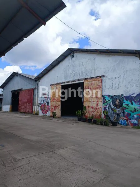 image GUDANG DAN PERKANTORAN MT HARYONO (1)