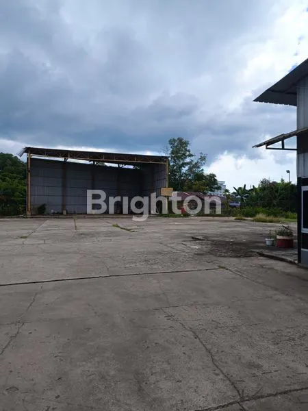 image GUDANG DAN PERKANTORAN MT HARYONO (6)