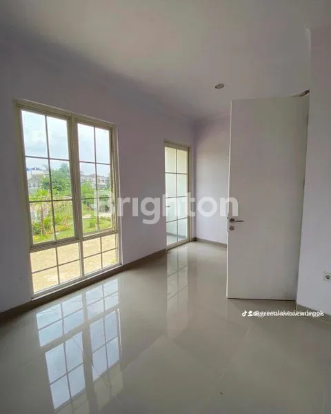 image RUMAH CANTIK 2 LANTAI LAKE VIEW AREA CIMANGGIS  (8)