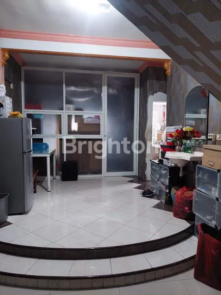 image BANGUNAN 3 LANTAI KOTA MALANG COCOK UNTUK KANTOR DAN BISNIS (6)