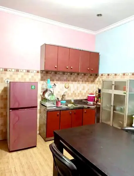 image RUMAH CANTIK DUA LANTAI (5)