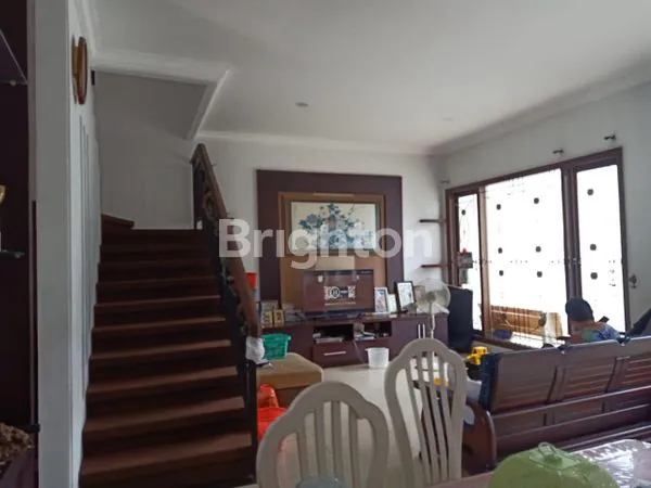 image RUMAH VILLA BUKIT PERMAI. SBY BARAT (1)