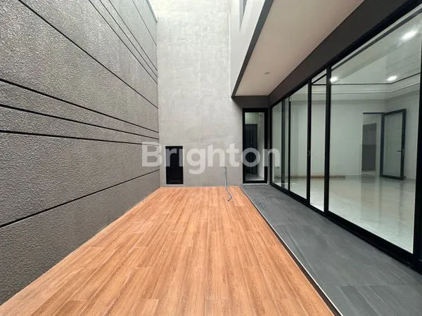 image RUMAH MINIMALIS BARU DI CITRALAND DEKAT GWALK, GRAHA, DAN PAKUWON (4)