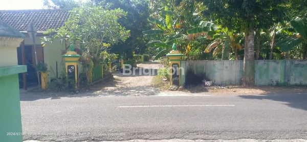 image TANAH DIJUAL BONUS BANGUNAN LAMA DI PENGASIH, KULON PROGO, YOGYAKARTA (2)