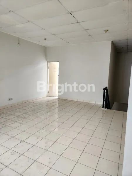 image RUKO DI LOKASI STRATEGIS DAN RAMAI GOLDEN BOULEVARD BSD CITY (4)