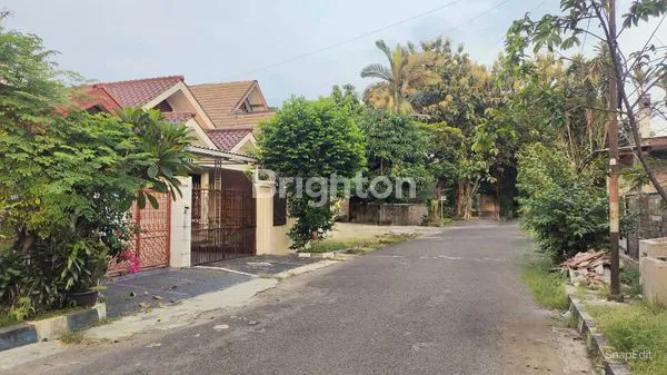 image RUMAH 1,5 LANTAI DI LINGKUNGAN YANG TENANG DENGAN UDARA YANG SEJUK DI LOKASI STRATEGIS MENTENG ASRI (2)