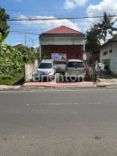 STRATEGIC AND RARE SHOPHOUSE UNIT IN UBUD