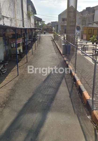 image GUDANG LEBAR 9 METER DI KOTA NGANJUK (3)