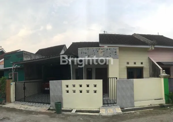 image RUMAH SIAP HUNI DEKAT BANDARA ADISUMARMO (1)