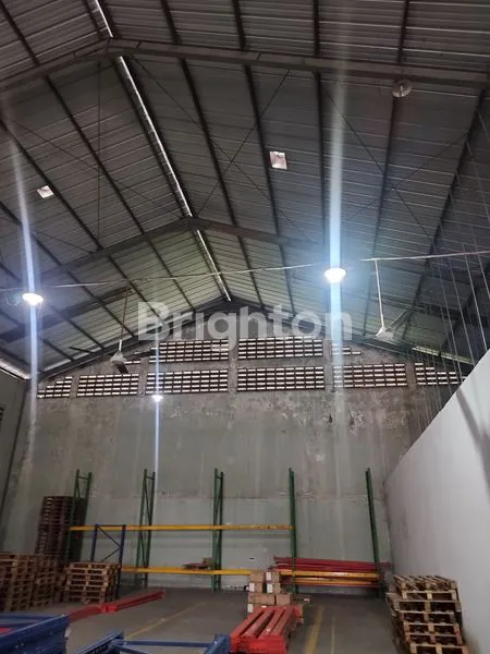 image GUDANG LUAS KOTA KEDIRI (3)