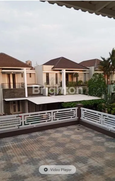 image RUMAH 2 LANTAI LUAS DAN NYAMAN DI  ALAM SUTERA (2)