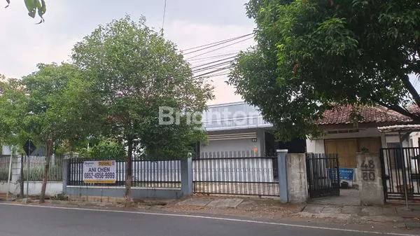 image DIJUAL CEPAT RUMAH LUAS DAN NYAMAN DEKAT DENGAN UNIVERSITAS, SEKOLAH DAN FASILITS LAINNYALT = 517 M2 (1)