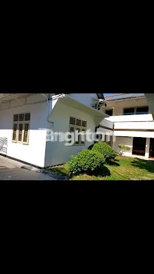 image RUMAH ANJASMORO TENGAH KOTA SUPER LANGKA (3)