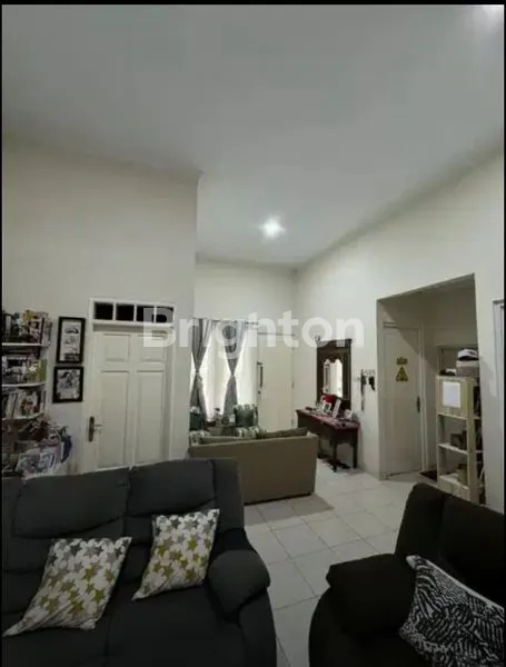 image RUMAH HOOK SAMPING POS SECURITY (5)