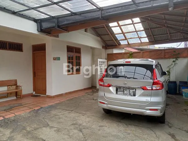 image RUMAH 2 LANTAI STRATEGIS DI JATINEGARA DEKAT MALL & RS (2)