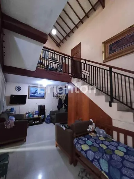 image JUAL RUMAH DAN UNTUK TEMPAT USAHA DI CIKUTRA BDG. (4)