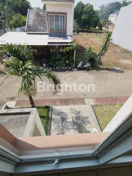 image RUMAH CANTIK SAMPING TAMAN JATISARI (6)