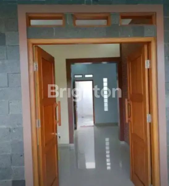 image RUMAH PINGGIR JALAN RAYA LEBAK BULUS (3)