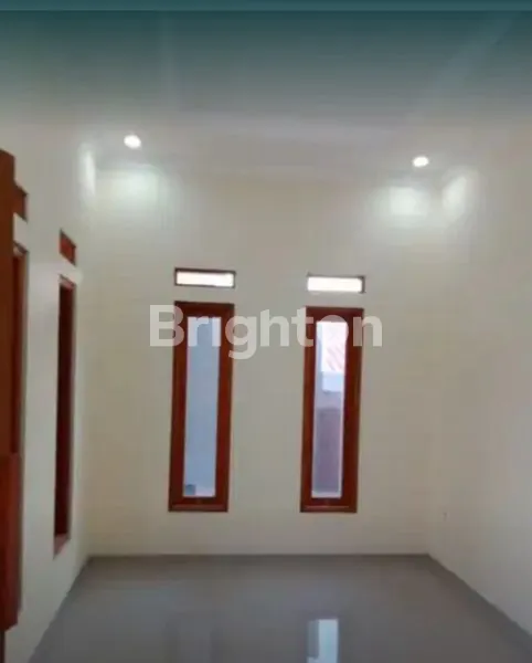 image RUMAH PINGGIR JALAN RAYA LEBAK BULUS (4)