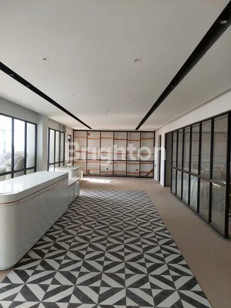 image TURUN HARGA!!  RUKAN 3 LANTAI BERLOKASI *PREMIUM & STRATEGIS* DI RENON DENPASAR - BALI (5)