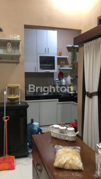 image RUMAH 2 LANTAI SETENGAH BERSIH TERAWAT SIAP HUNI DALAM CLUSTER  PERUMAHAN ELIT  BALIKPAPAN BARU (3)