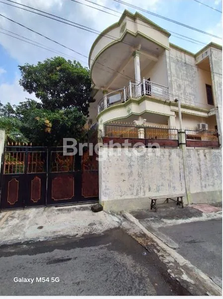 image RUMAH 2 LANTAI BELAKANG RS DR. OEN KANDANG SAPI SOLO (1)