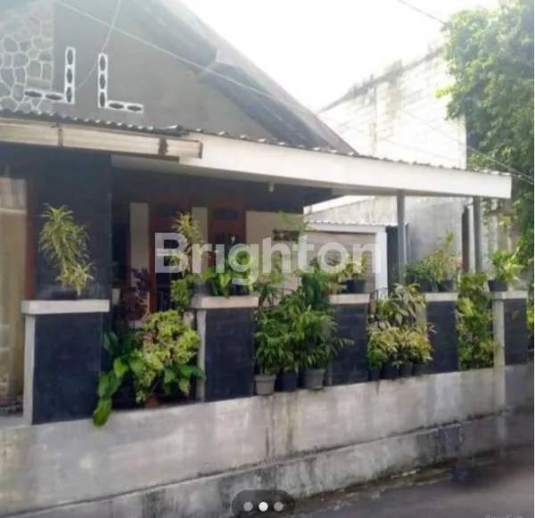 image RUMAH KLASIK  , AREA STRATEGIS, TENGAH KOTA, AKSES MOBIL.  (1)