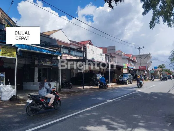 image RUKO 2 LT LOKASI STRATEGIS PINGGIR JALAN RAYA PADAT PENDUDUK PANGLIMA A\'IM PONTIANAK TIMUR (2)