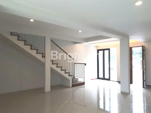 image RUMAH ASRI LOKASI STRATEGIS DEPAN TAMAN CLUSTER EXCLUSIVE PURI BINTARO TANGSEL (4)