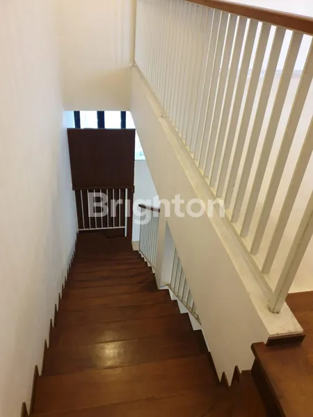 image RUMAH ASRI LOKASI STRATEGIS DEPAN TAMAN CLUSTER EXCLUSIVE PURI BINTARO TANGSEL (7)