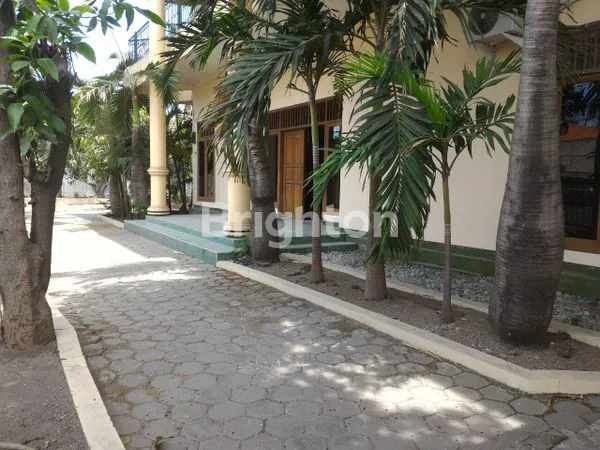 image RUMAH MEWAH DI RAYA BUDURAN SIDOARJO (5)