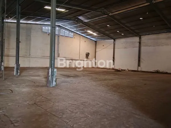 image GUDANG SIAP PAKAI PERGUDANGAN SURI MULIA SURABAYA (2)